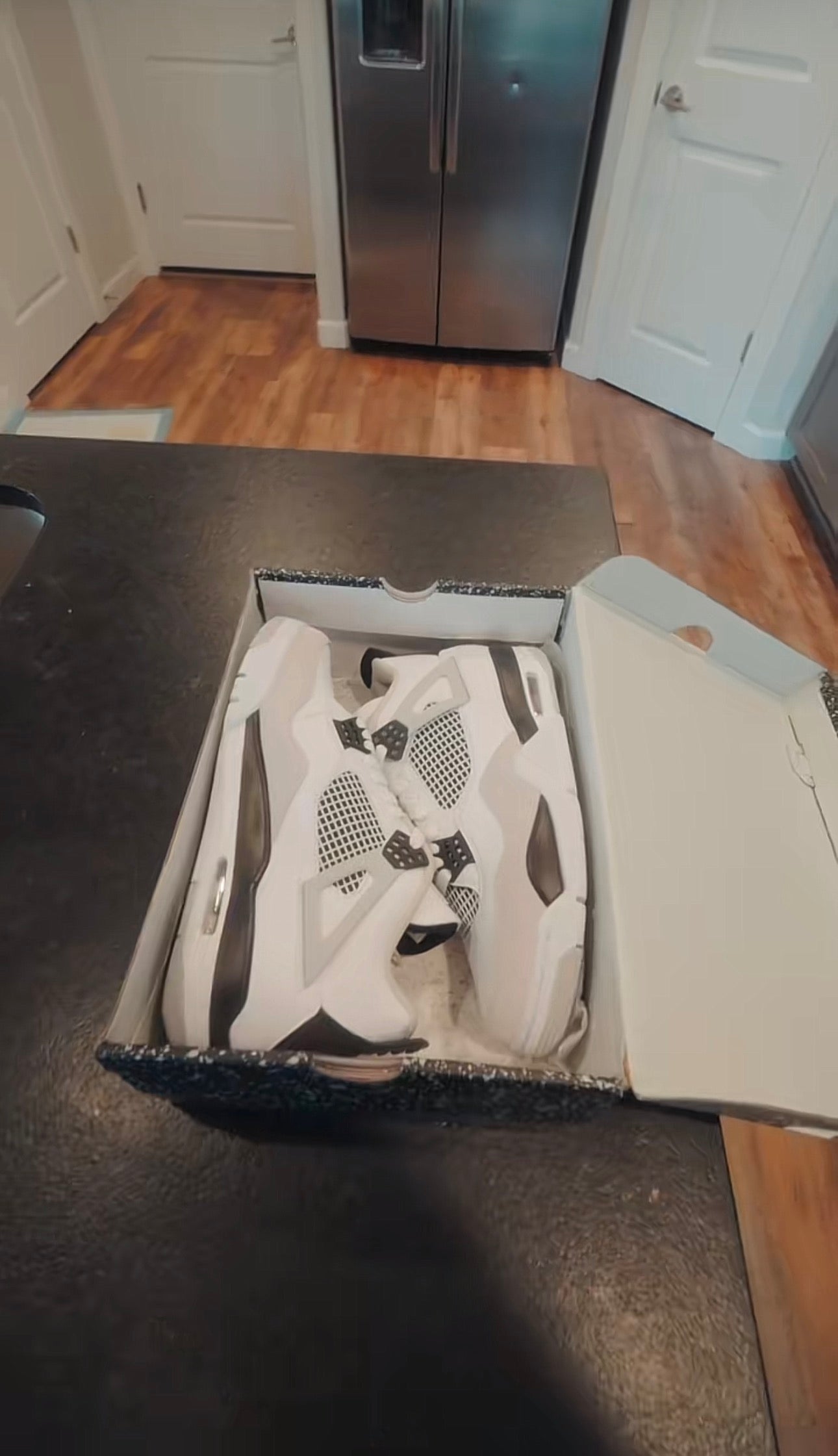Jordan 4